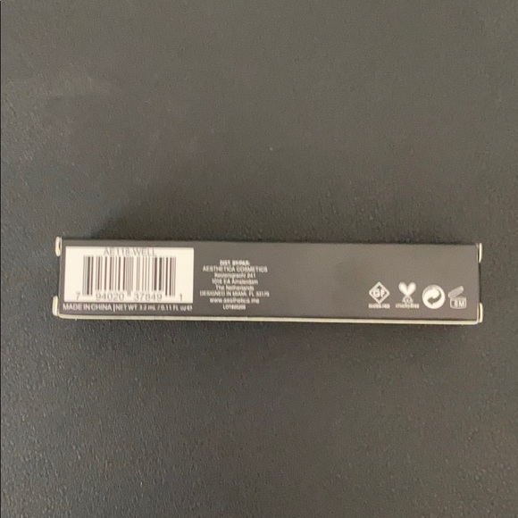 Fabfitfun Aesthetica Liquid Eyeliner - Picture 2 of 4